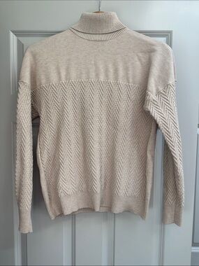 Women’s Oatmeal Turtleneck Patterned Knit Sweater